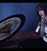 Dakota_Johnson_-_Screen_Captures_-_Vogue_Spain_2017-16.jpg