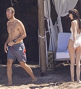 Dakota_Johnson_-_Vacation_In_Puerto_Vallarta_02202024_01.jpg