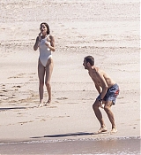 Dakota_Johnson_-_Vacation_In_Puerto_Vallarta_02202024_02.jpg