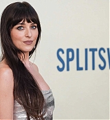 Dakota_Johnson_-_attends_the_L_A__premiere_of_Splitsville2C_Los_Angeles_CA_-_August_192C_2025_49.jpg