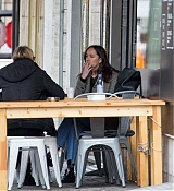 Dakota_Johnson_-_out_and_about_in_Berlin_Charlottenburg2C_Germany_on_March_6-10.jpg