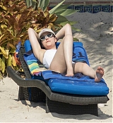 Filename=Dakota_Johnson_-_wearing_a_bikini_at_a_beach_in_Miami_on_April_2-104.jpg
Filesize=230KiB
Dimensions=1600x1300
Date added=Apr 04, 2017 Dakota_Johnson_-_wearing_a_bikini_at_a_beach_in_Miami_on_April_2-104.jpg