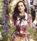 Harper_s_Bazaar_-_06.jpg
