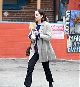 In_Los_Angeles_-_March_21-02.jpg