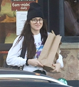 Filename=In_Malibu_-_January_131.jpg
Filesize=107KiB
Dimensions=1333x2000
Date added=Jan 16, 2020 In_Malibu_-_January_131.jpg