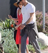 Filename=In_Malibu_with_Chris_Martin_-_March_31-01.jpg
Filesize=270KiB
Dimensions=1300x1950
Date added=Apr 05, 2019 In_Malibu_with_Chris_Martin_-_March_31-01.jpg