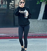 Filename=Leaving_the_gym_in_LA_-_October_93.jpg
Filesize=124KiB
Dimensions=1333x2000
Date added=Oct 19, 2019 Leaving_the_gym_in_LA_-_October_93.jpg