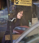 Spotted_stopping_by_a_juice_shop_in_Los_Angeles_-_November_121.jpg