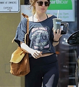 Takes_a_trip_to_Earthbar_in_West_Hollywood_-_April_19____1.jpg